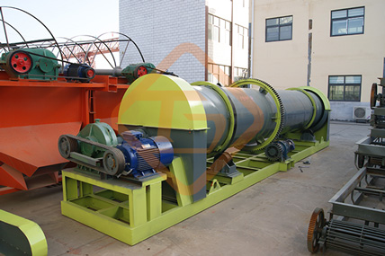 小型有機(jī)肥造粒機(jī)價(jià)格，有機(jī)肥造粒機(jī)設(shè)備多少錢