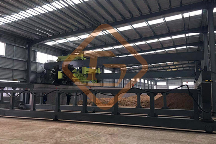 18米液壓雙輪盤(pán)翻拋機(jī).jpg
